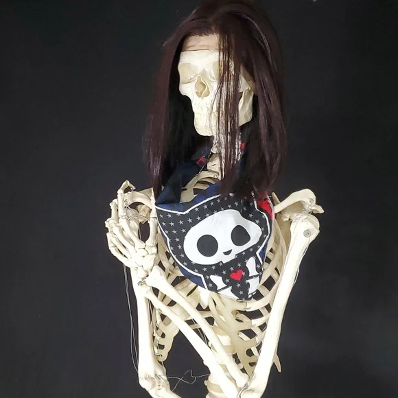 VTG Hot Topic Skelanimals Kit The Cat Square Bandana Scarf Accessory Sz 20"x 20" - Picture 11 of 16